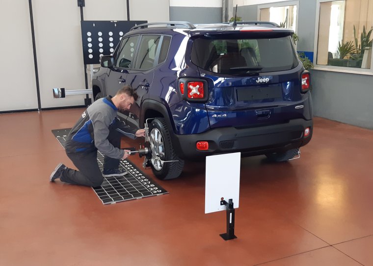 Calibrazione sistemi ADAS auto veicoli commericali ed industriali Mazzarolo Fonte Treviso