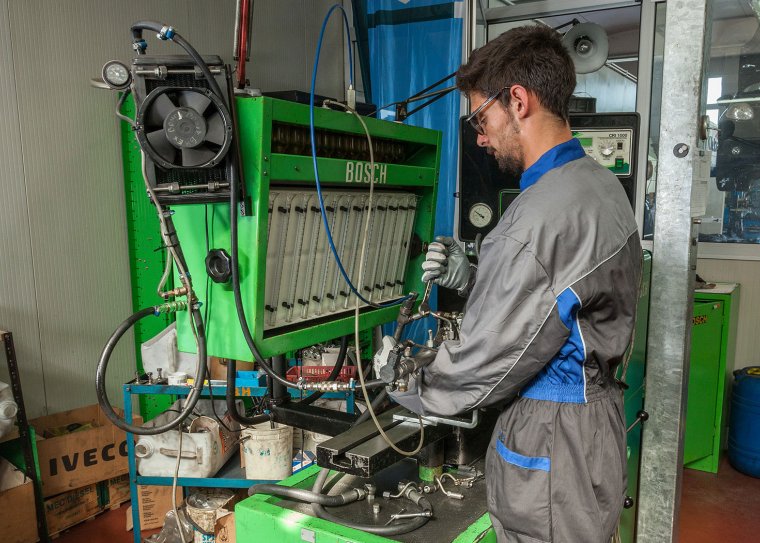Manutenzione riparazione pompe diesel pompe benzina inettori diesel iniettori benzina Onè di Fonte Treviso Officine Mazzarolo